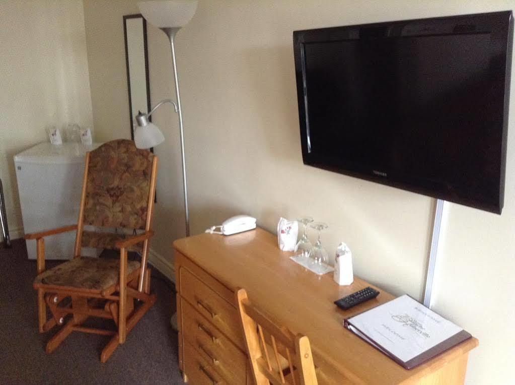 Motel Blanche D'Haberville サン・ジャン・ポール・ジョリ エクステリア 写真